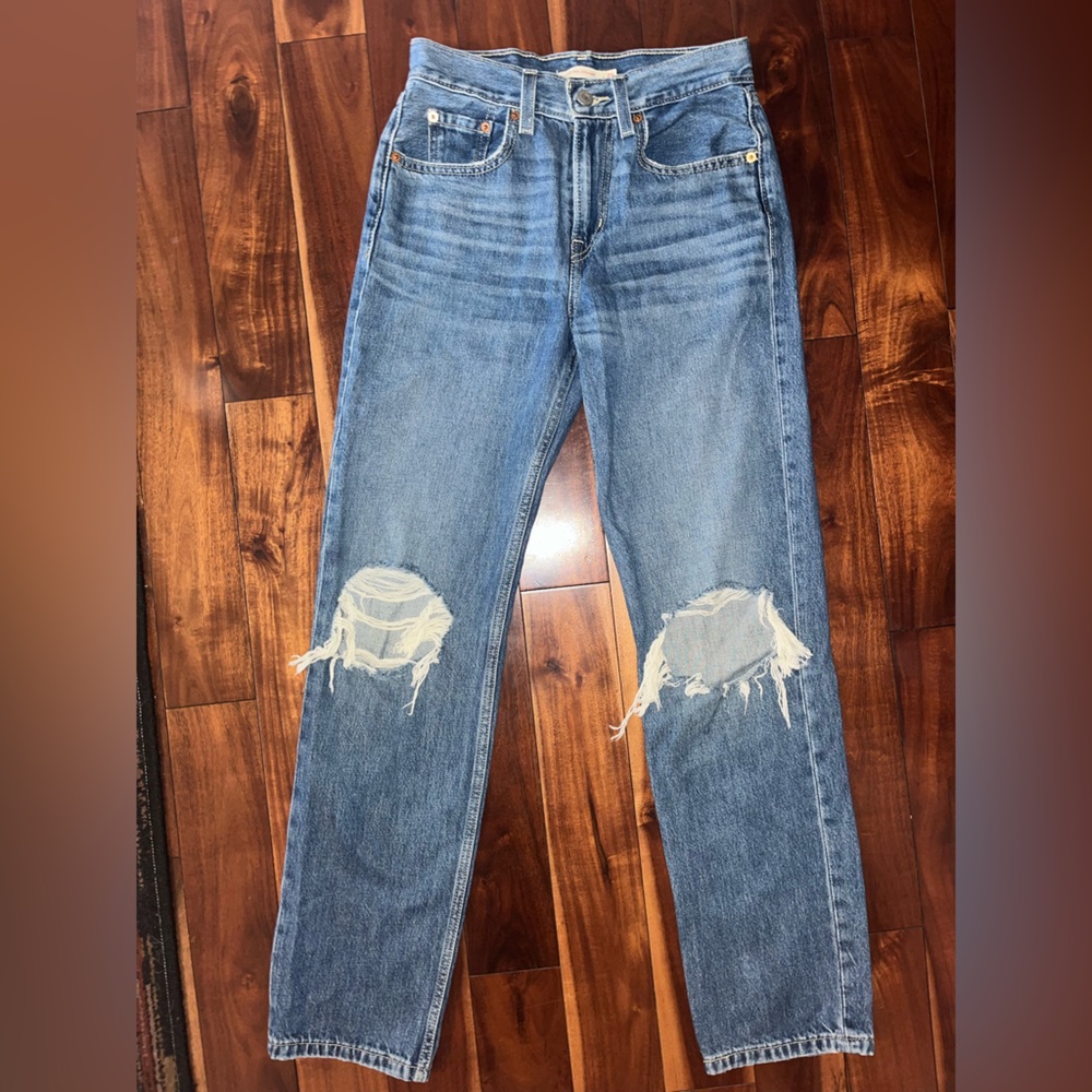 Levi’s jeans size 24